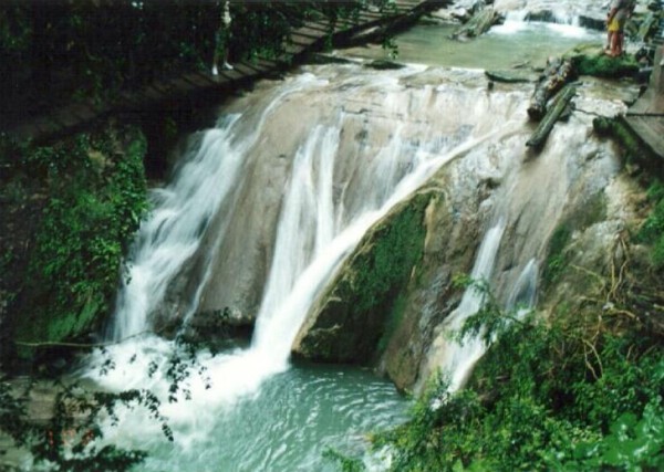 33 водопада в Джубге фото