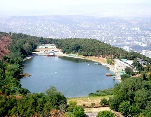 Черепашье озеро в Абхазии