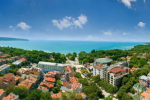Купить апартаменты в Болгарии на берегу моря недорого