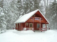 Подробнее о статье Снять домик в Ленинградской области на Новый год