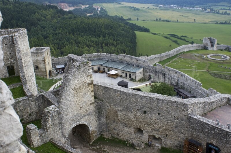 Подробнее о статье Куда съездить зимой в Европу недорого