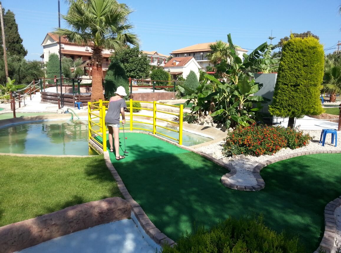 Подробнее о статье Поле для мини гольфа на острове Закинф