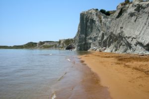 Остров Кефалония что посмотреть: пляжи с красным песком и виллы знаменитостей