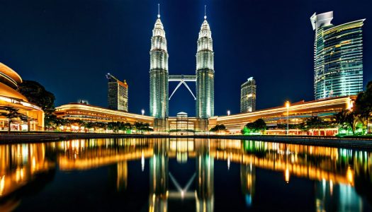 Подробнее о статье Куала-Лумпур за 2 дня: Петронас, Бату-кейвс и стрит-фуд