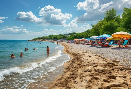 Подробнее о статье Куда поехать на море с ребёнком за 120 тысяч на семью в 2026: 4 направления