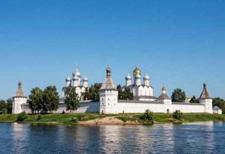 Ипатьевский монастырь в Костроме