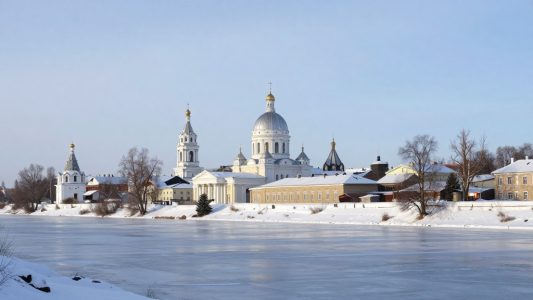 Зимний Арзамас, храмы над рекой Тёшей